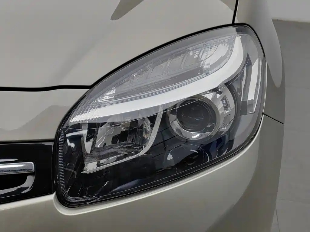 Renault Koleos (Import) — миниатюра 7