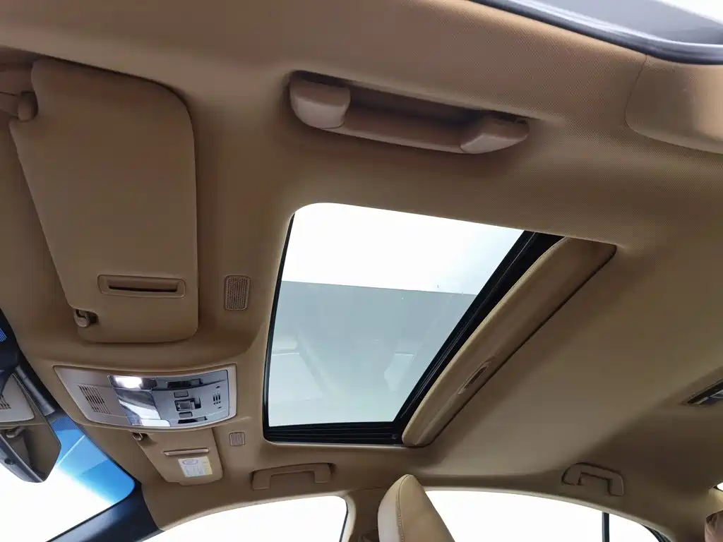 Lexus ES — миниатюра 14