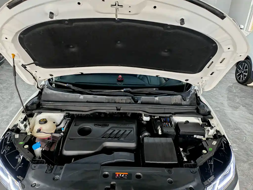Geely Binyue — миниатюра 19