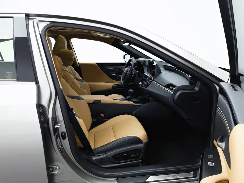 Lexus ES — миниатюра 23