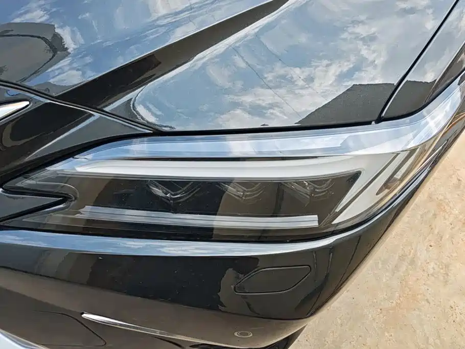 Lexus ES — миниатюра 5