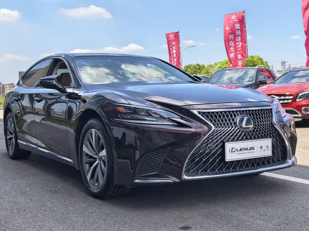 Lexus LS — миниатюра 3