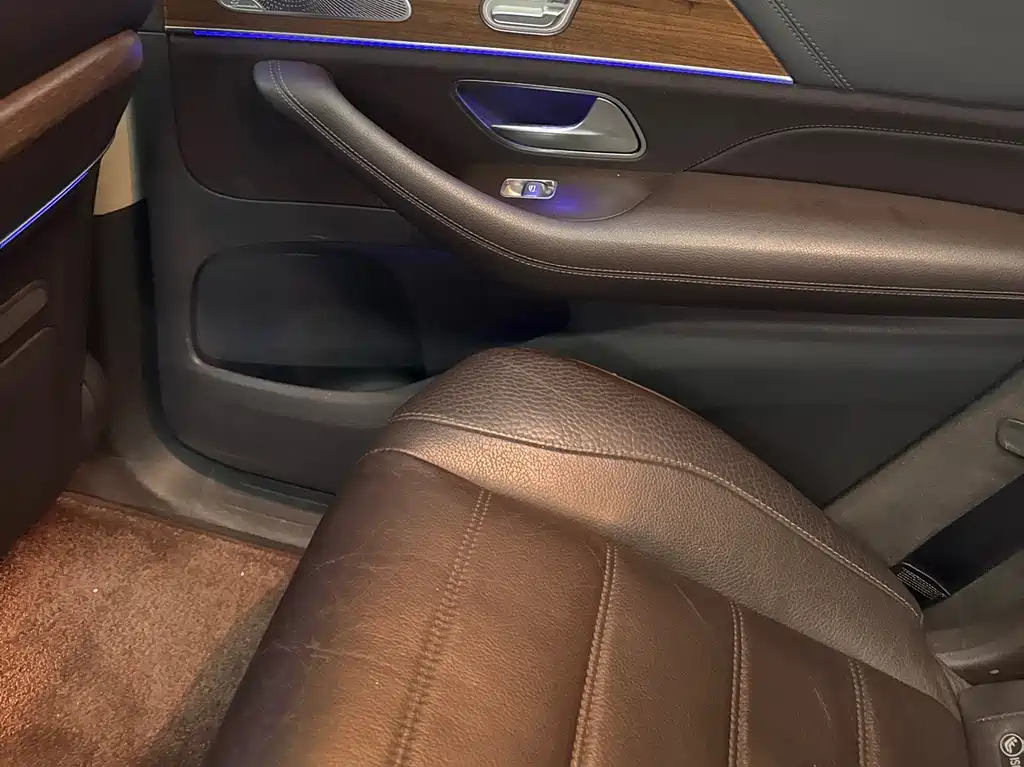 Mercedes-Benz GLS — миниатюра 14