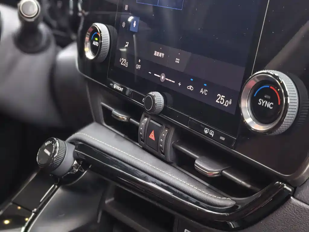 Lexus NX — миниатюра 23
