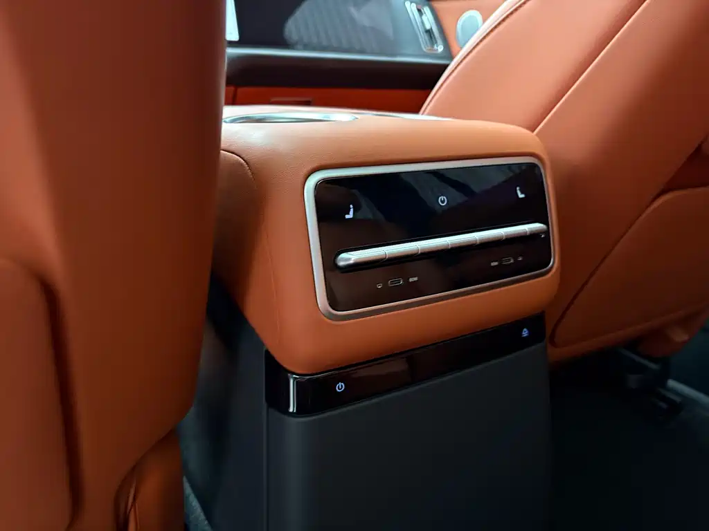 Li Auto Li L9 — миниатюра 13
