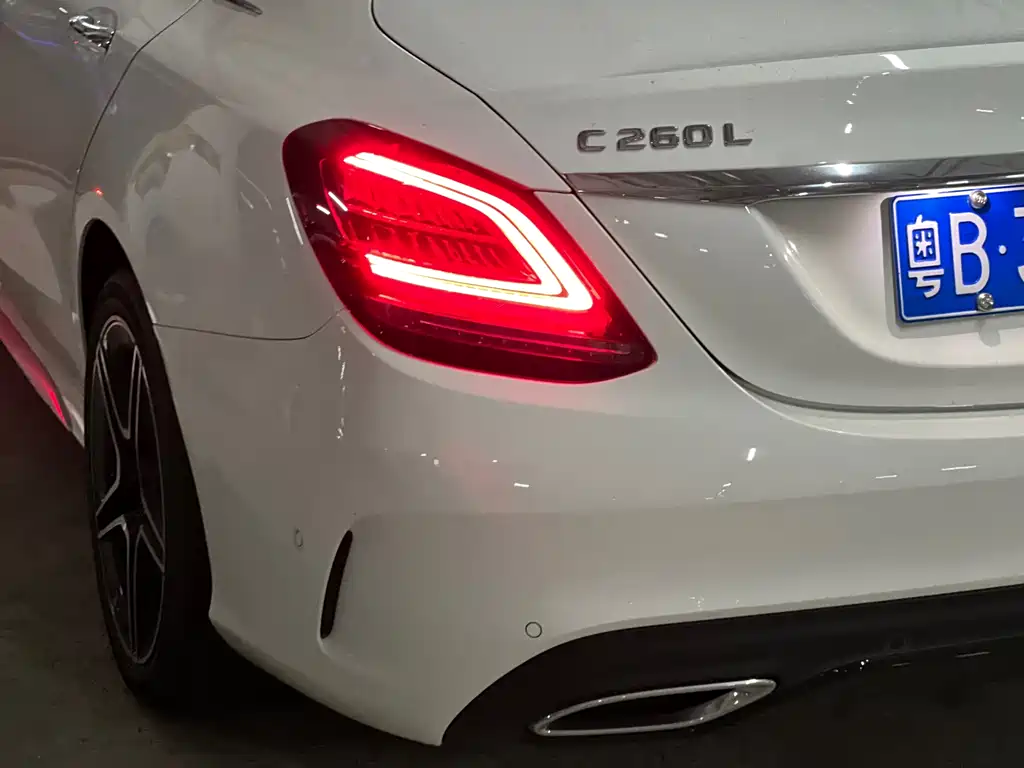 Mercedes-Benz C-Class — миниатюра 31