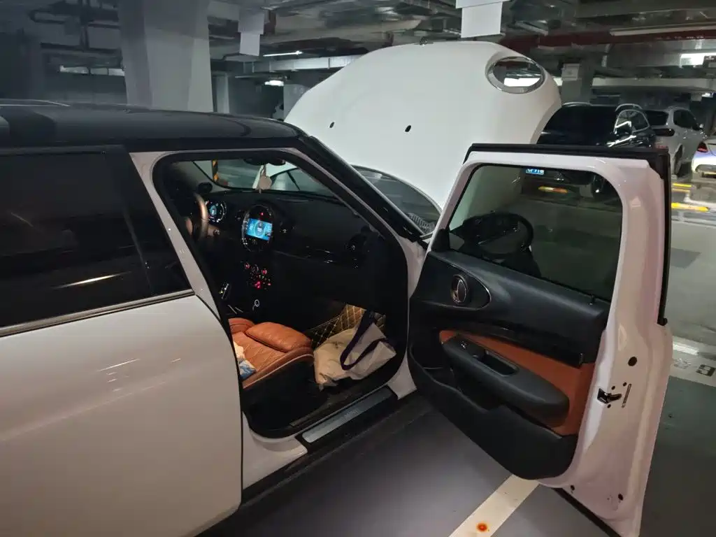 MINI Mini Clubman — миниатюра 19