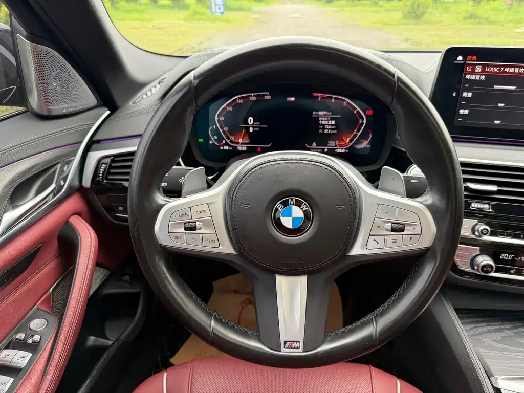 BMW 5 Series — миниатюра 6