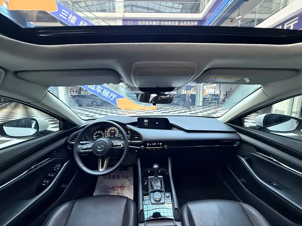 Mazda 3 Axela — миниатюра 8