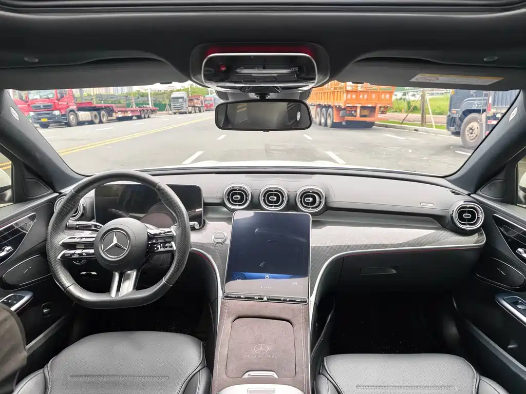 Mercedes-Benz C-Class — миниатюра 7