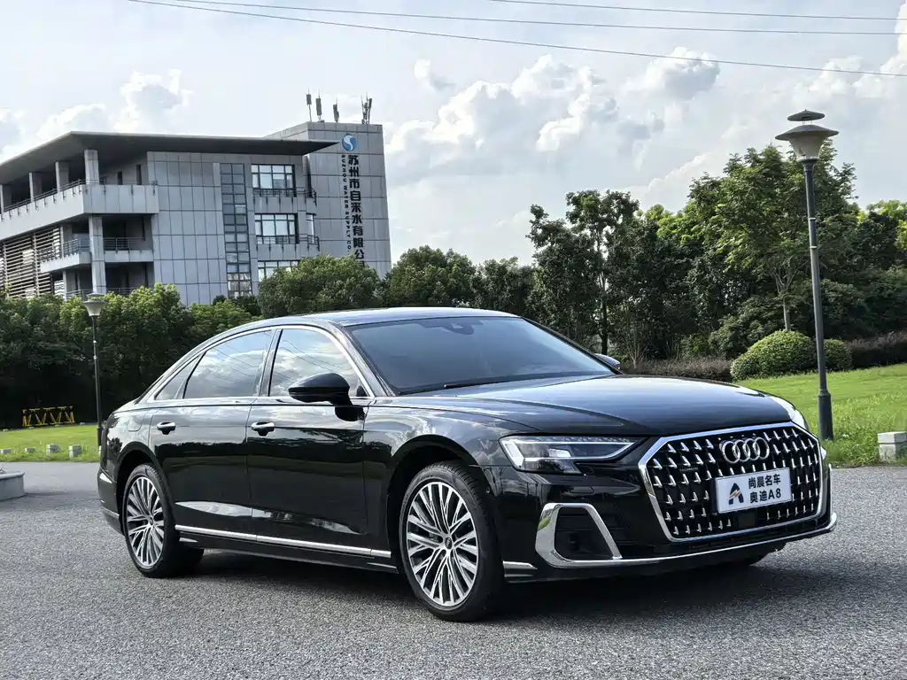 Audi A8 — миниатюра 3