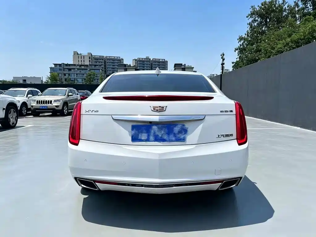Cadillac XTS — миниатюра 5