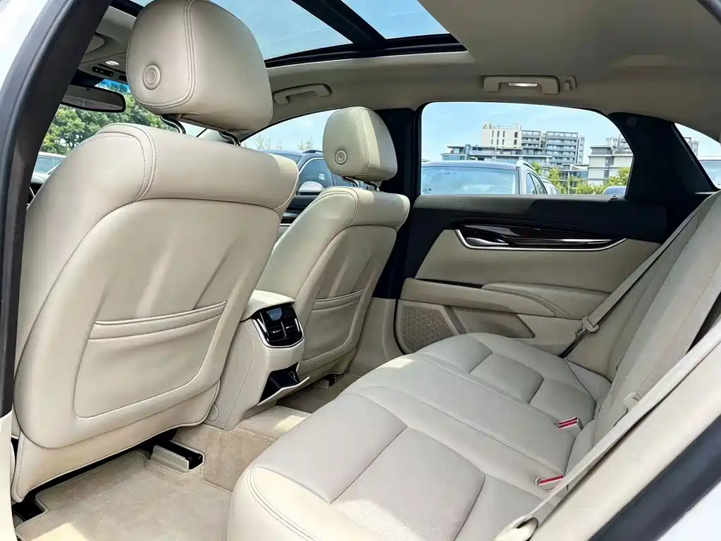 Cadillac XTS — миниатюра 10