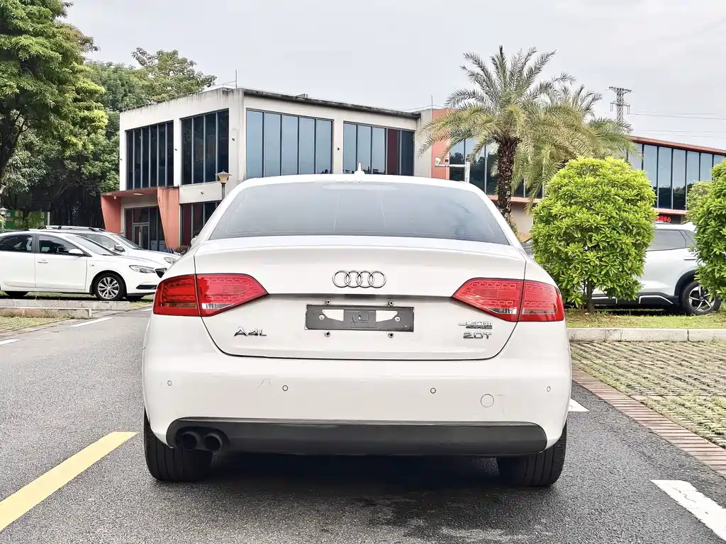 Audi A4L — миниатюра 6
