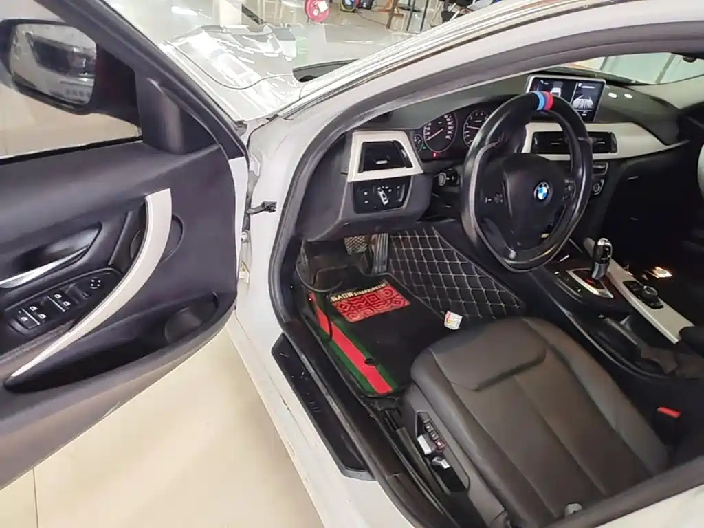 BMW 3 Series — миниатюра 16