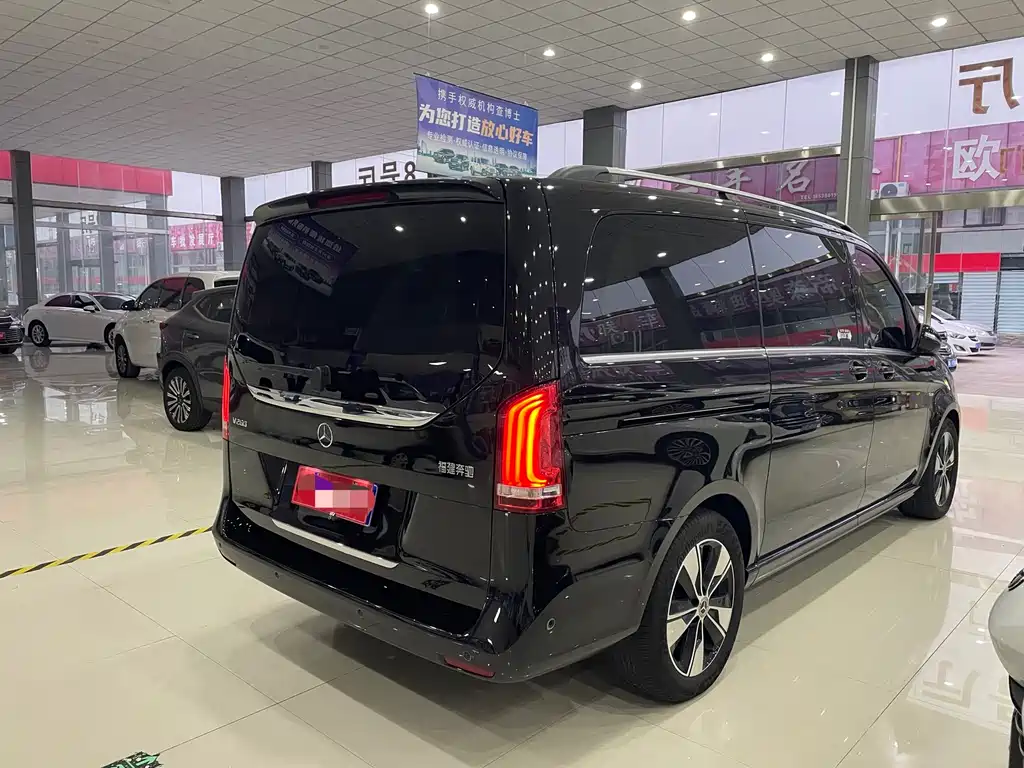 MERCEDES-BENZ V CLASS