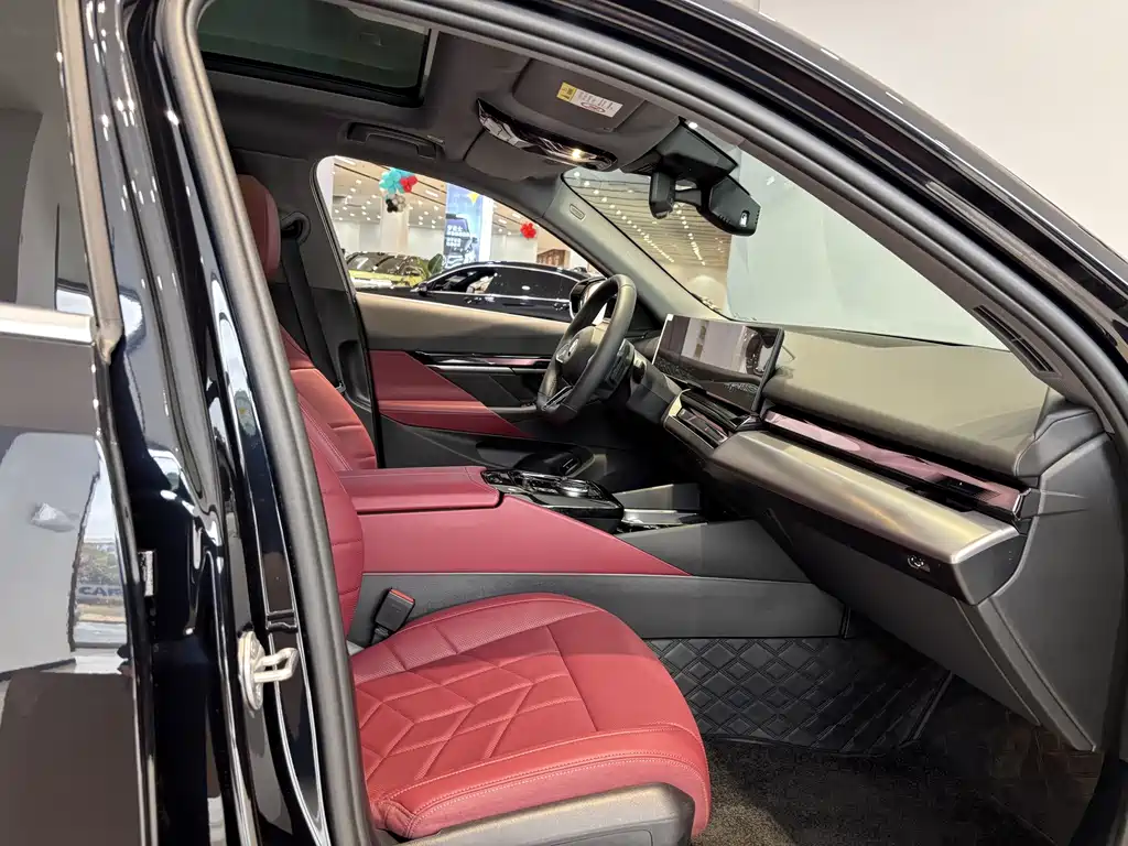 BMW 5 Series — миниатюра 18