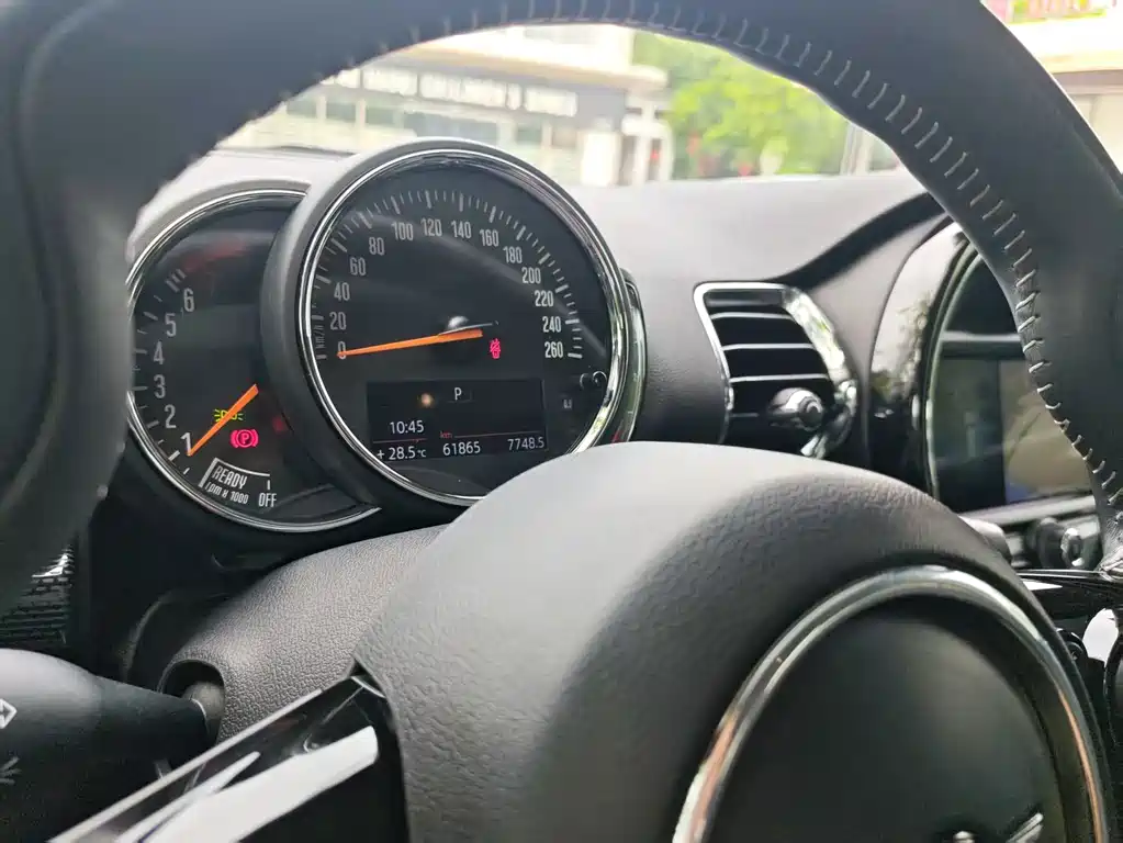 MINI Mini Clubman — миниатюра 18