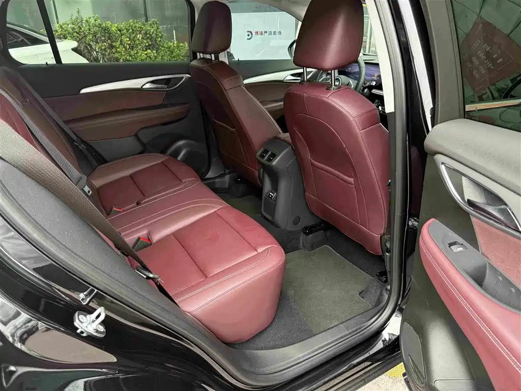 Buick Envision Plus — миниатюра 21
