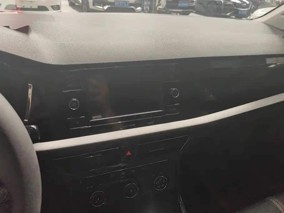 Volkswagen Lavida — миниатюра 13