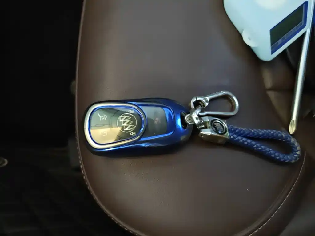 Buick Envision Plus — миниатюра 9