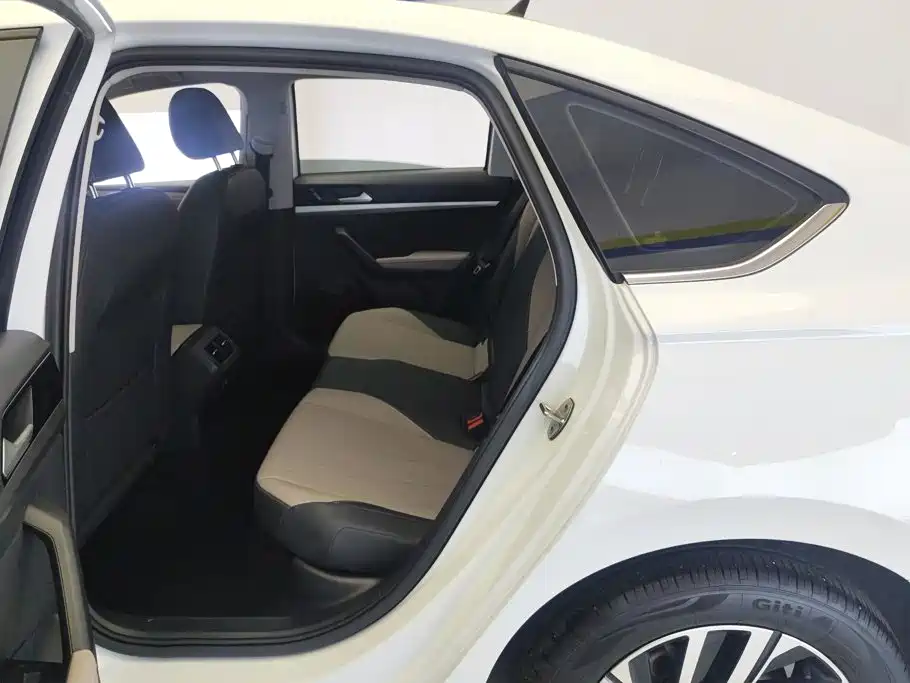 Volkswagen Lavida — миниатюра 11
