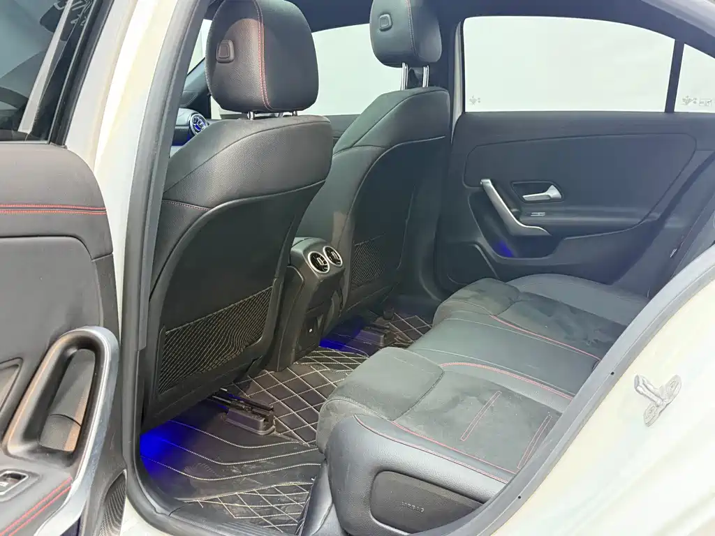 Mercedes-Benz A-Class — миниатюра 12