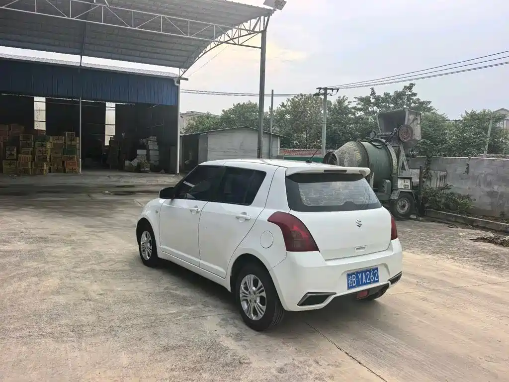 Suzuki Swift — миниатюра 5