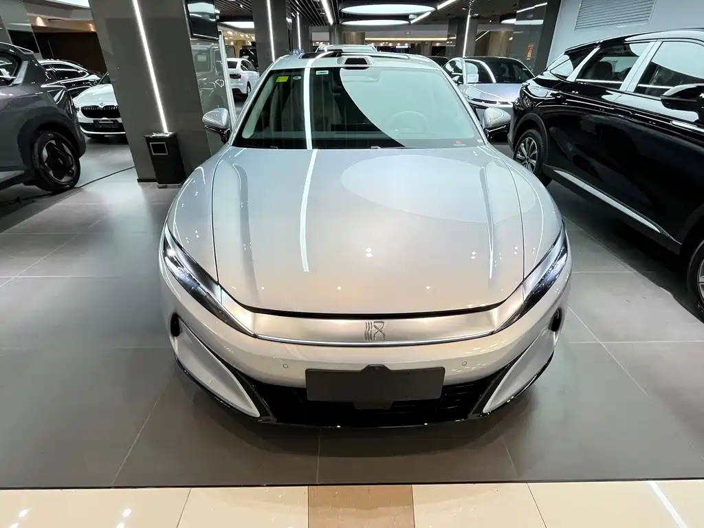 BYD Хань Ли