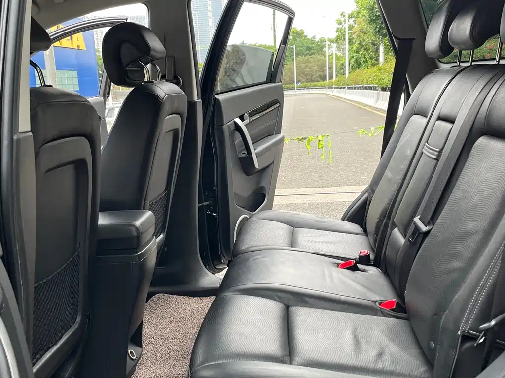 Chevrolet Captiva 2014 2.4L Flagship 7 мест