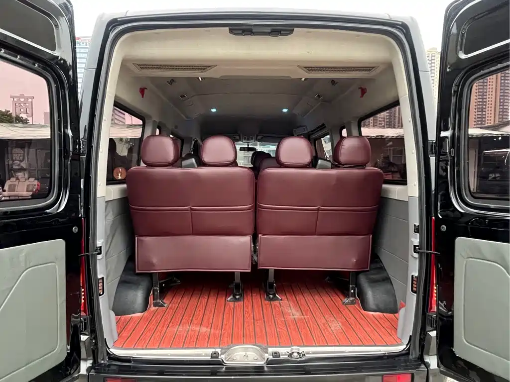 Maxus V80 — миниатюра 13