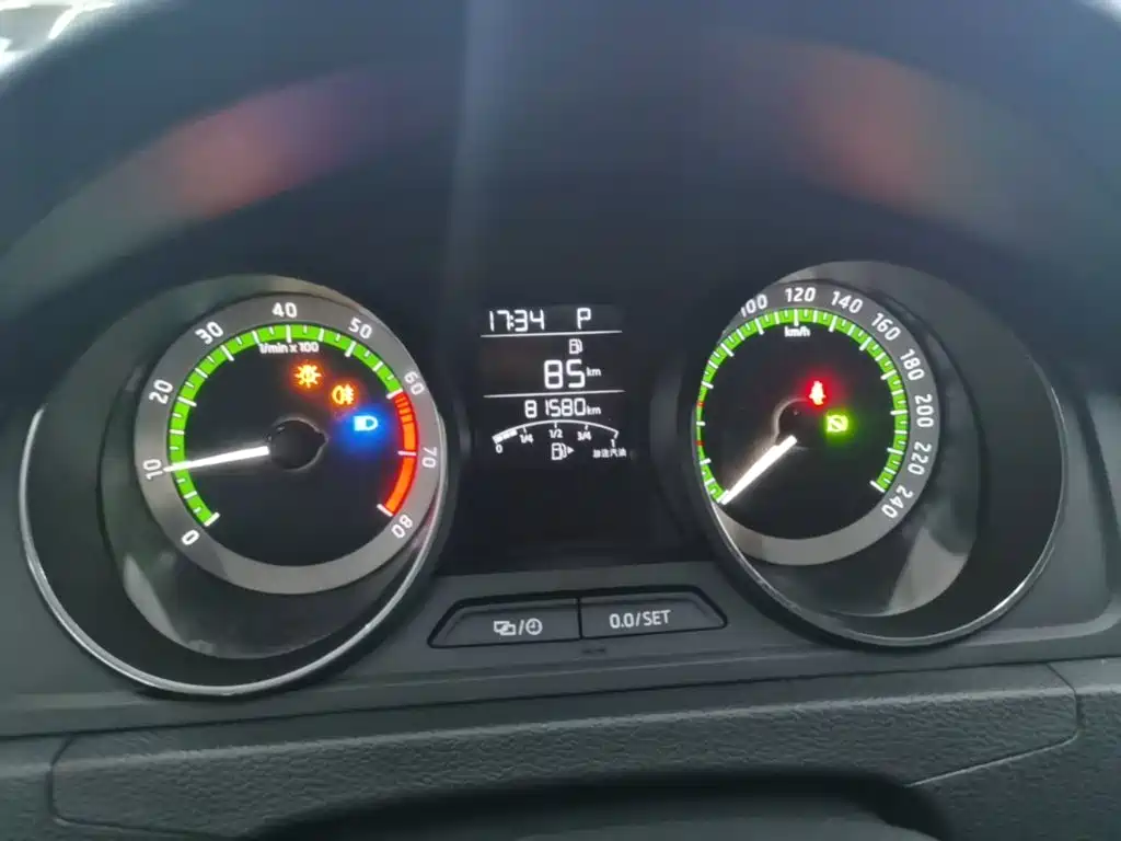 Skoda Rapid Spaceback — миниатюра 12