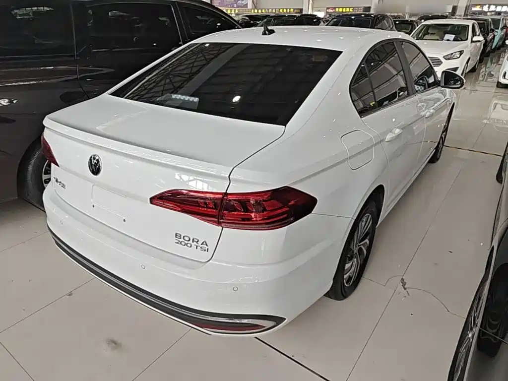 Volkswagen Bora 2025 200TSI DSG
