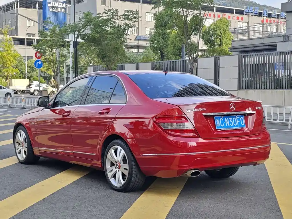 Mercedes-Benz C-Class — миниатюра 3