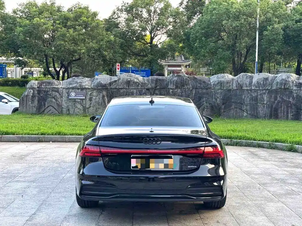 Audi A7L — миниатюра 8