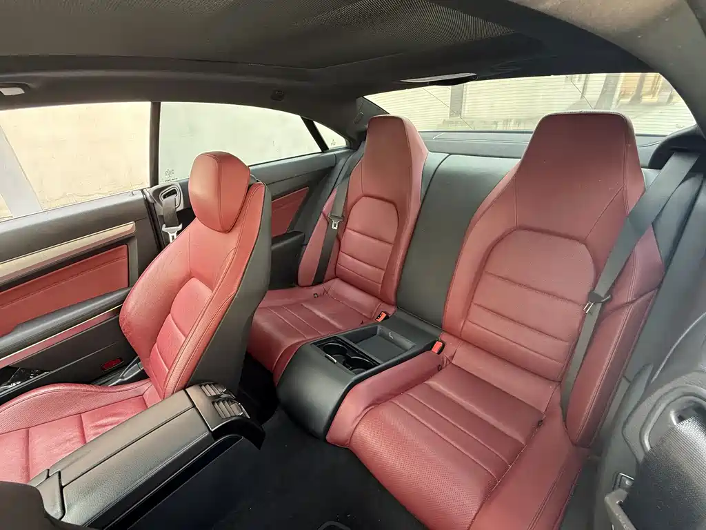 Mercedes-Benz E-Class (Import) — миниатюра 10