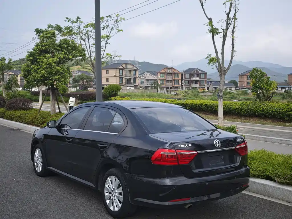 Volkswagen Lavida — миниатюра 4