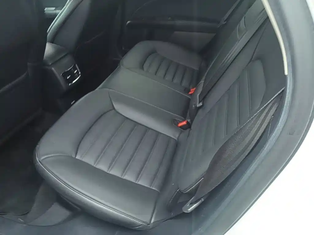 Ford Mondeo — миниатюра 17