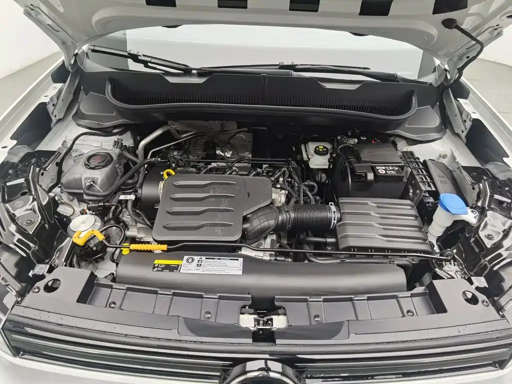 Volkswagen Tharu — миниатюра 6