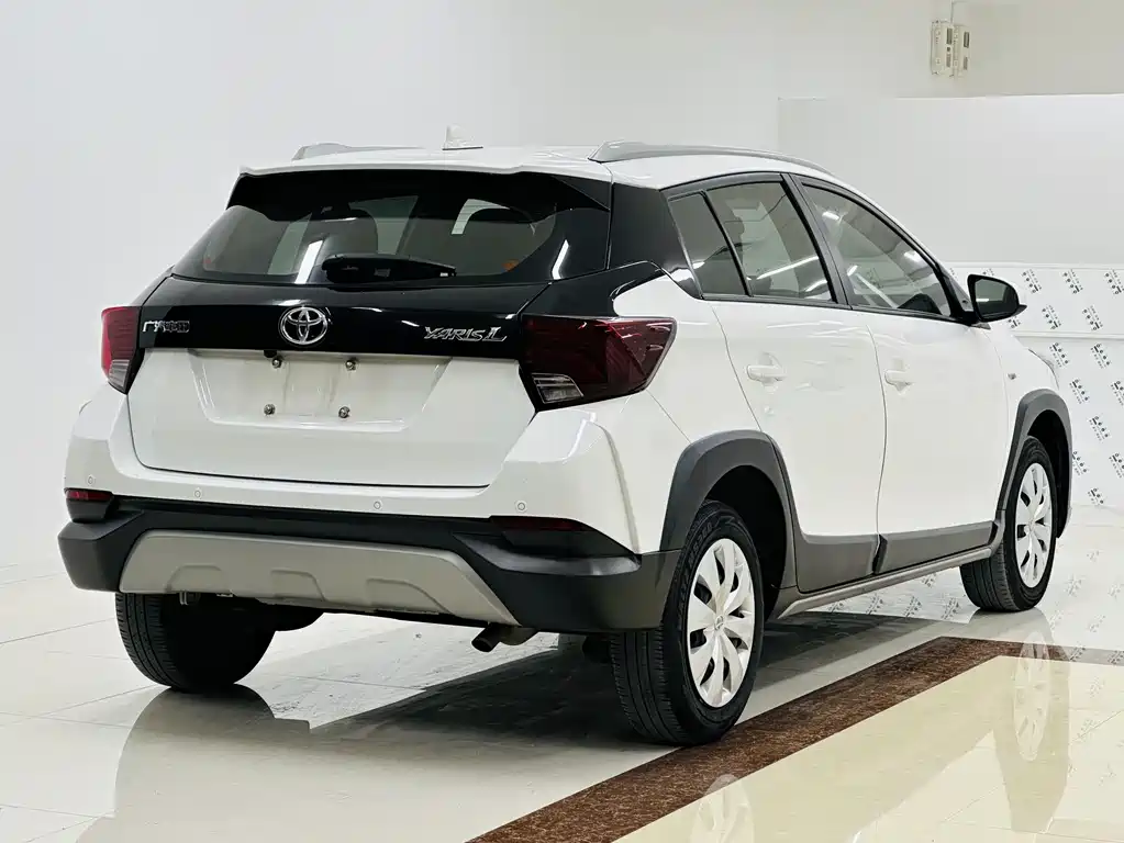 TOYOTA YARIS L TO ENJOY