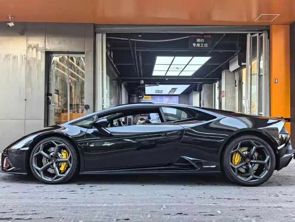 Lamborghini Huracán — миниатюра 3