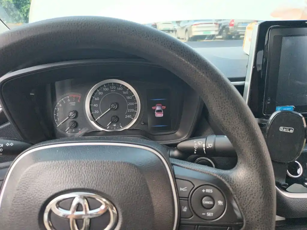 Toyota Corolla — миниатюра 8