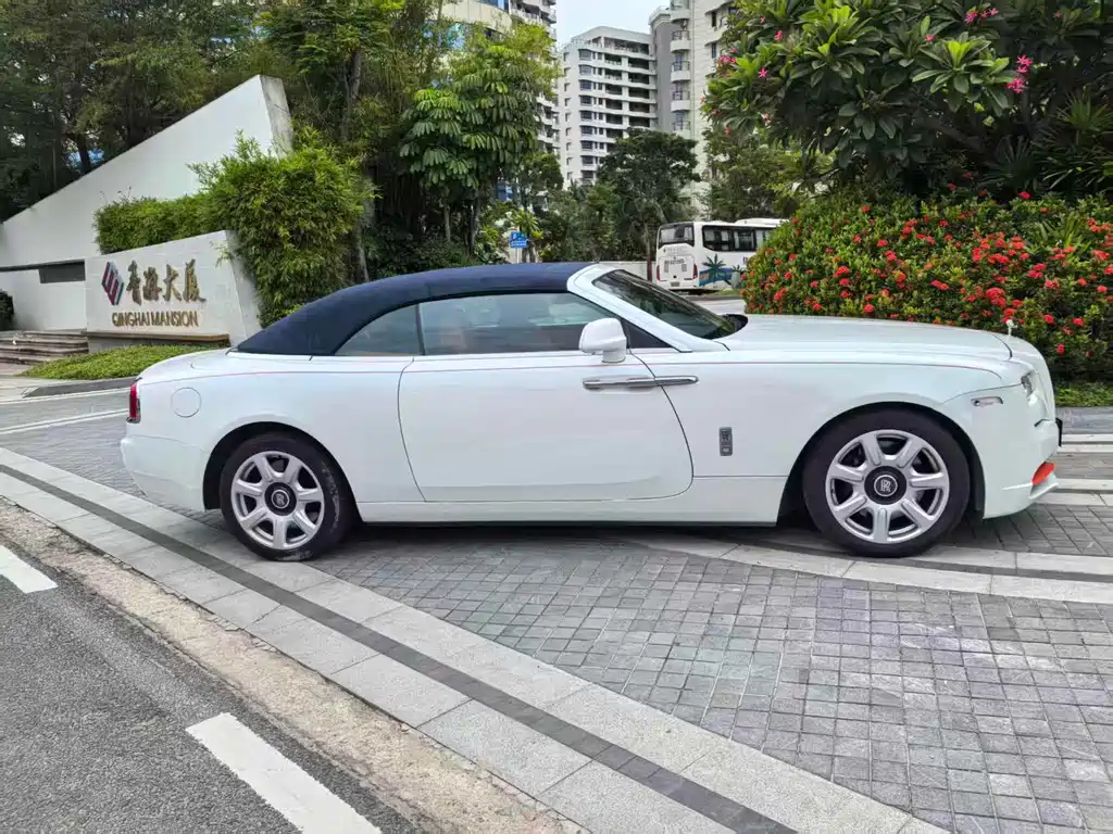 Rolls-Royce Dawn — миниатюра 4