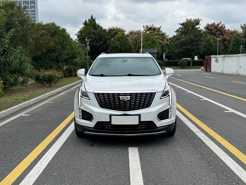 Cadillac XT5 2023 — фото 2