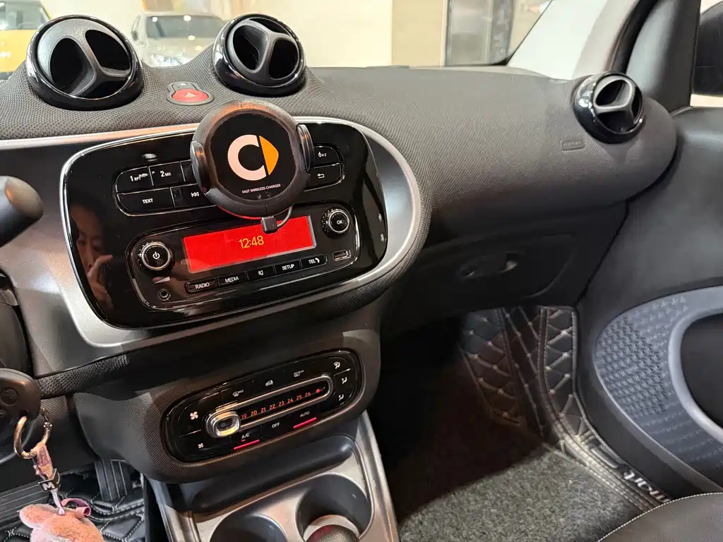 smart Smart Fortwo — миниатюра 8