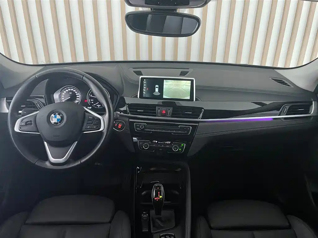 BMW X2 (Import) — миниатюра 10