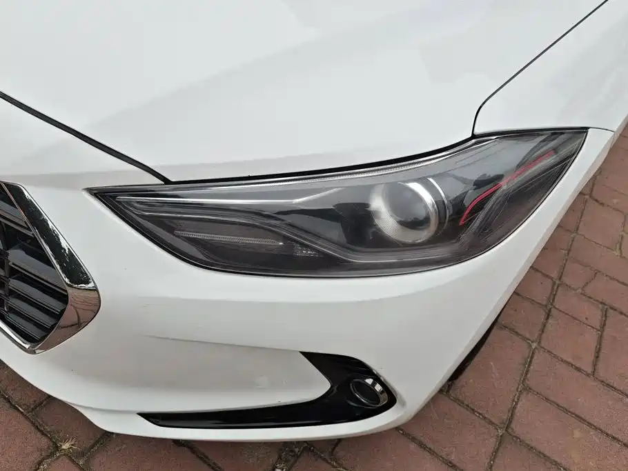 Hyundai Elantra — миниатюра 5