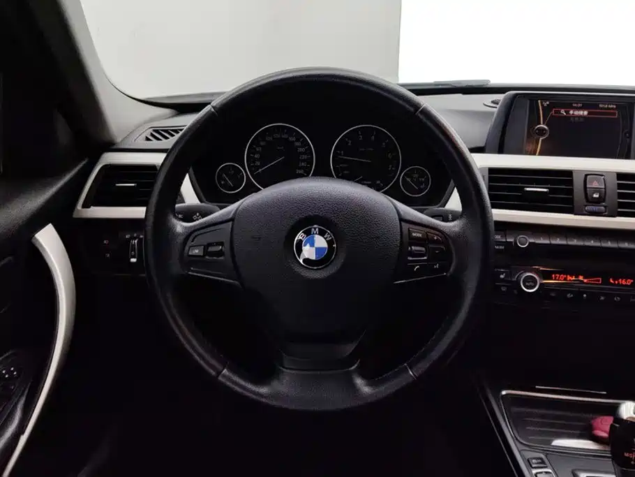 BMW 3 Series — миниатюра 15