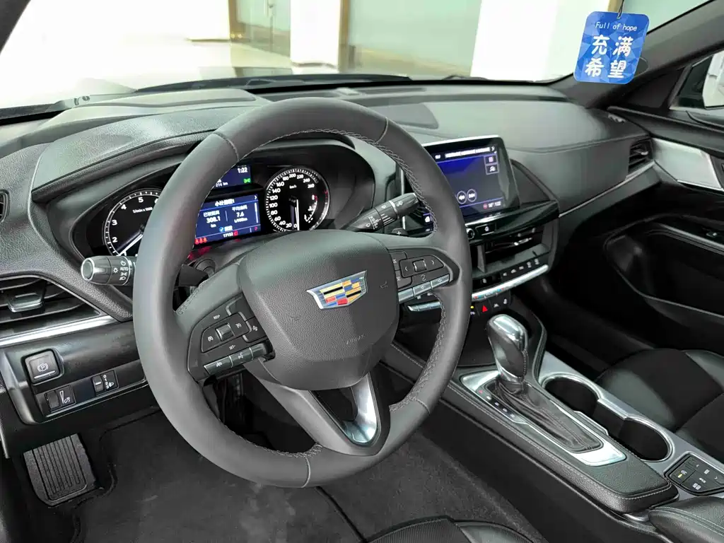 Cadillac CT4 — миниатюра 8