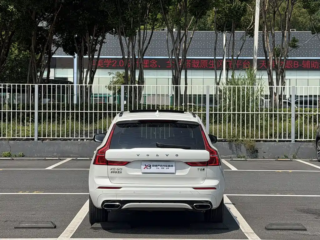 Volvo XC60 — миниатюра 18